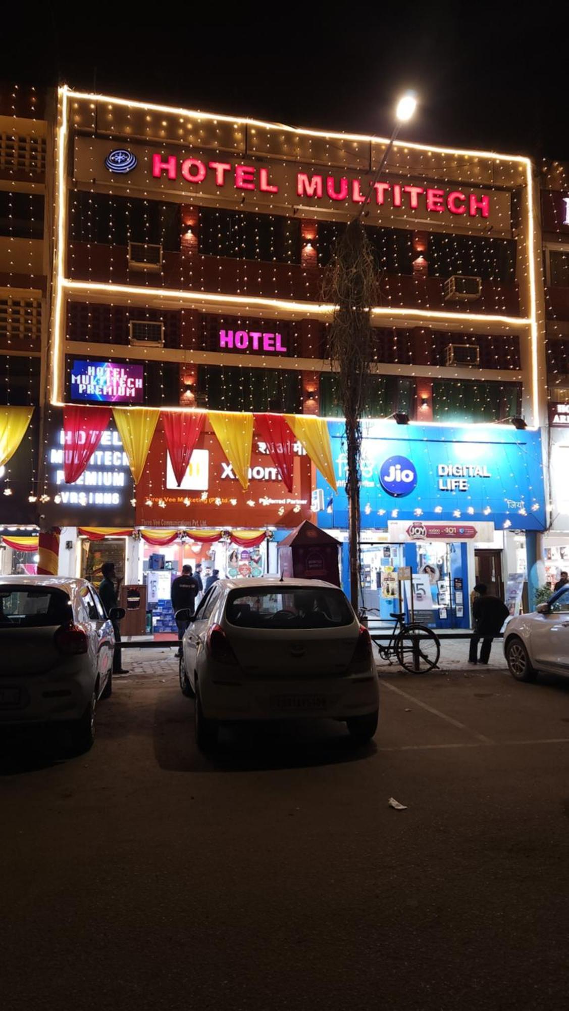 Hotel Multitech Premium Chandīgarh Exterior foto